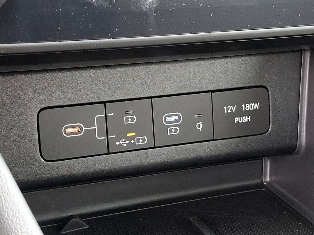 Used 2025 Hyundai Sonata SEL FWD image 26