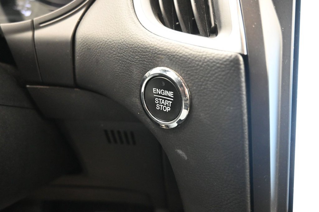 Used 2024 Ford Edge Titanium AWD/4WD image 16