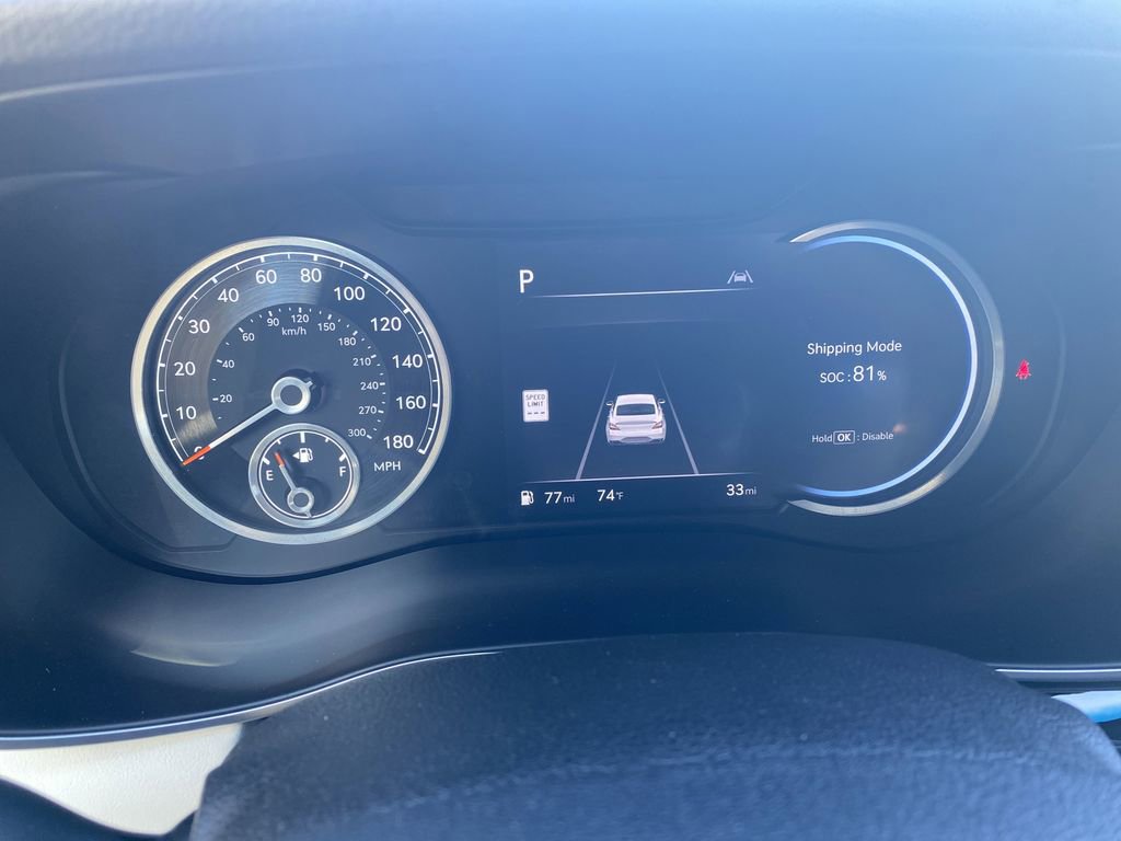 New 2025 Genesis G70 2.5T image 37