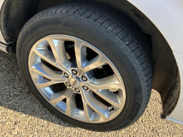 Used 2019 Ford Expedition Platinum AWD/4WD image 5