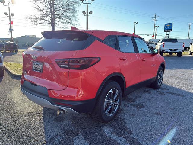 Used 2025 Chevrolet Blazer LT image 5