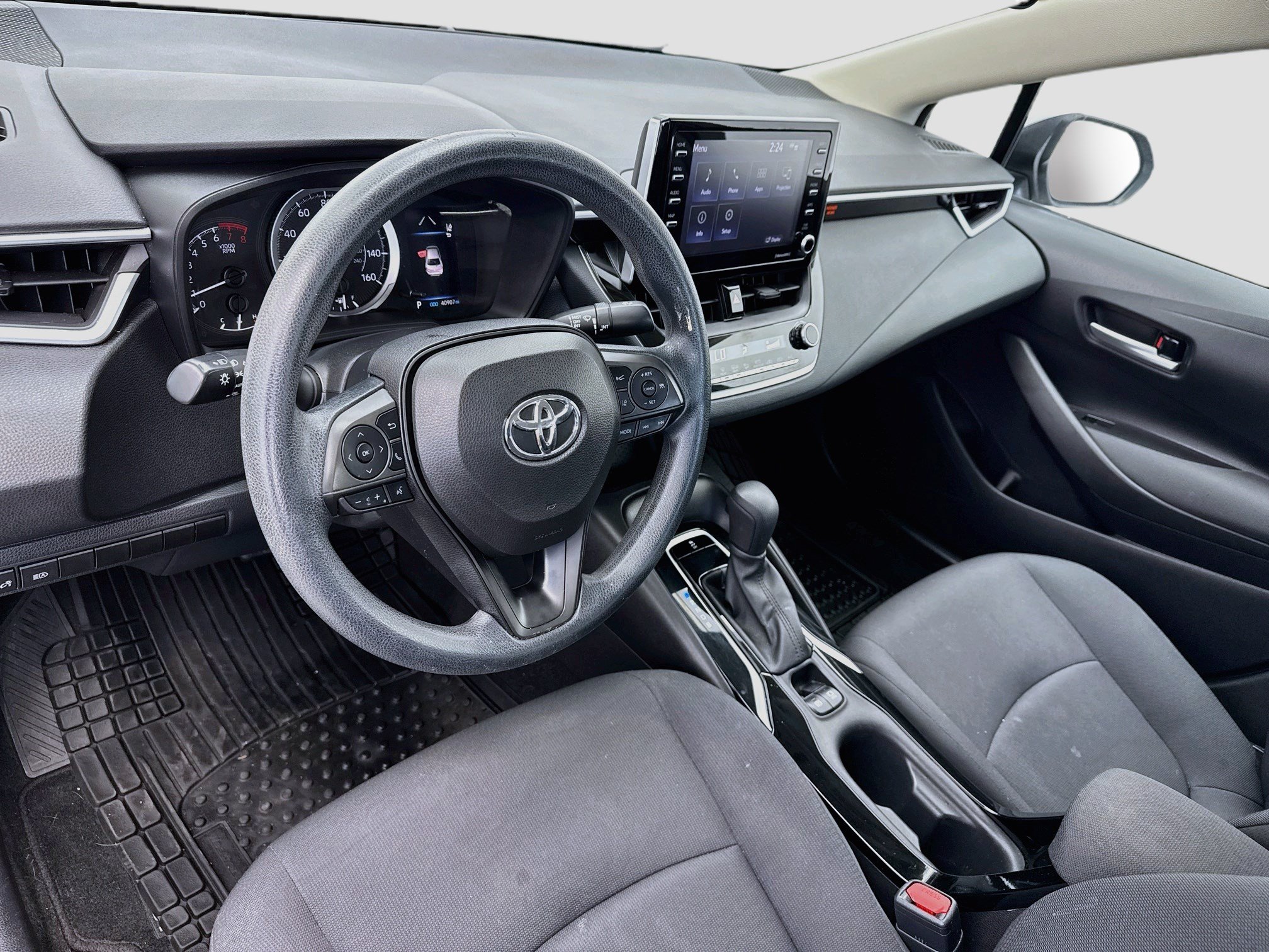 Used 2021 Toyota Corolla LE w/ Carpet Mat Package (TMS) FWD image 7