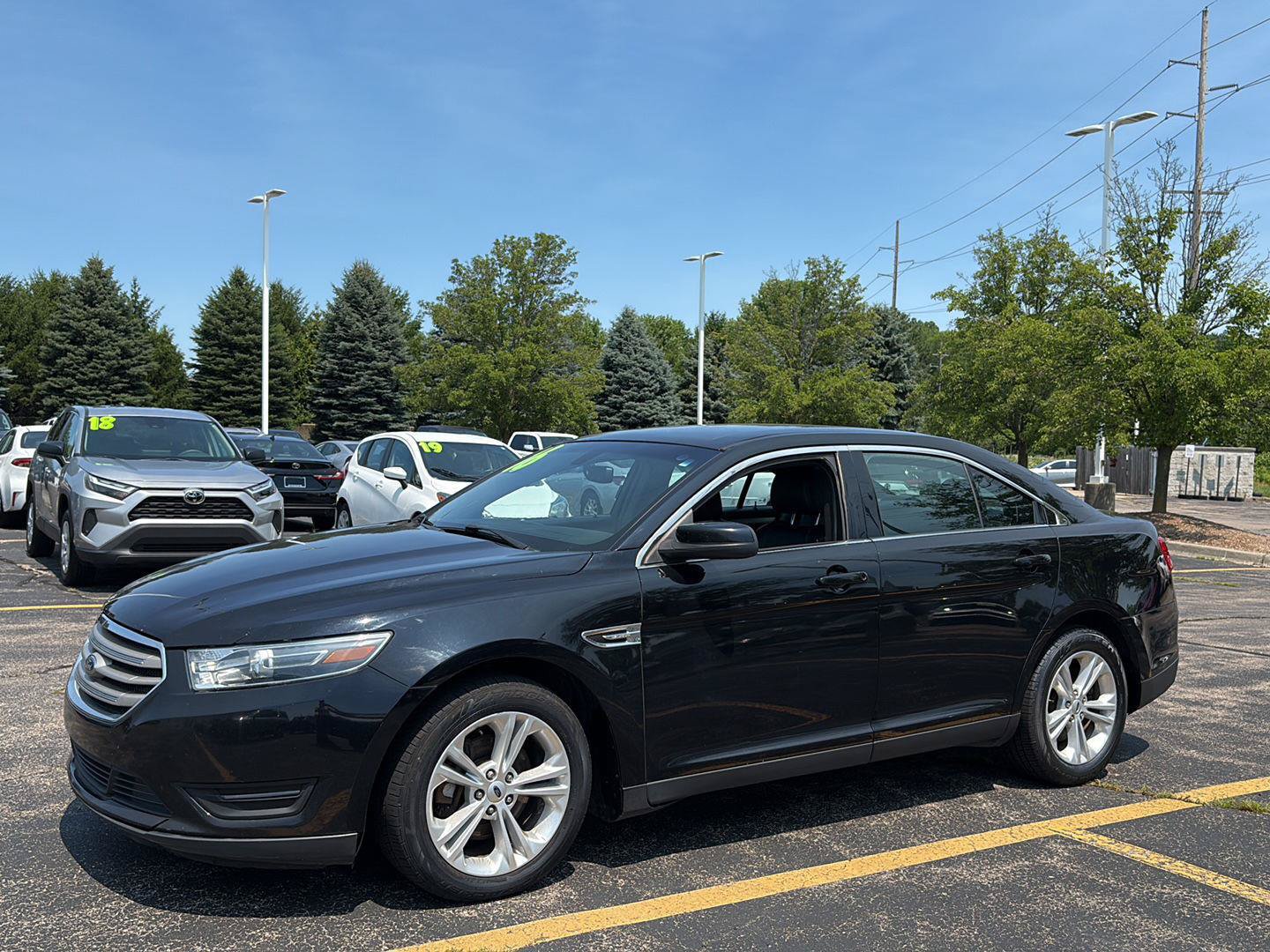 Used 2016 Ford Taurus SEL FWD image 28