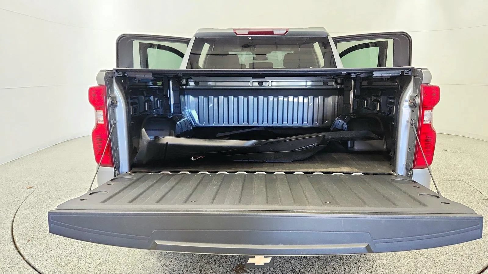 Used 2023 Chevrolet Silverado 1500 Custom w/ LPO, Dark Essentials Package AWD/4WD image 39