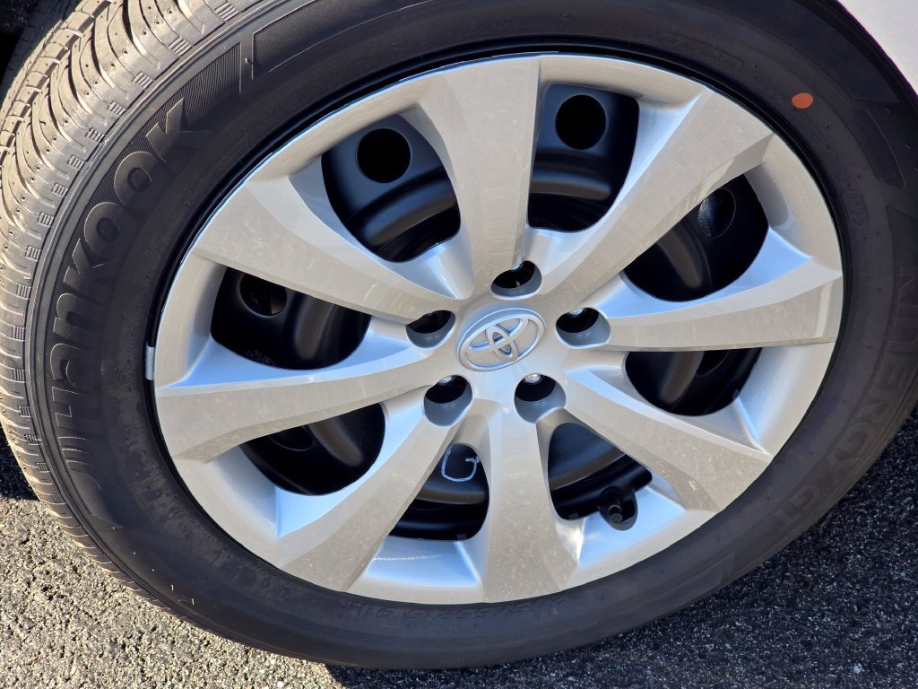 New 2027 Toyota Corolla LE FWD image 7