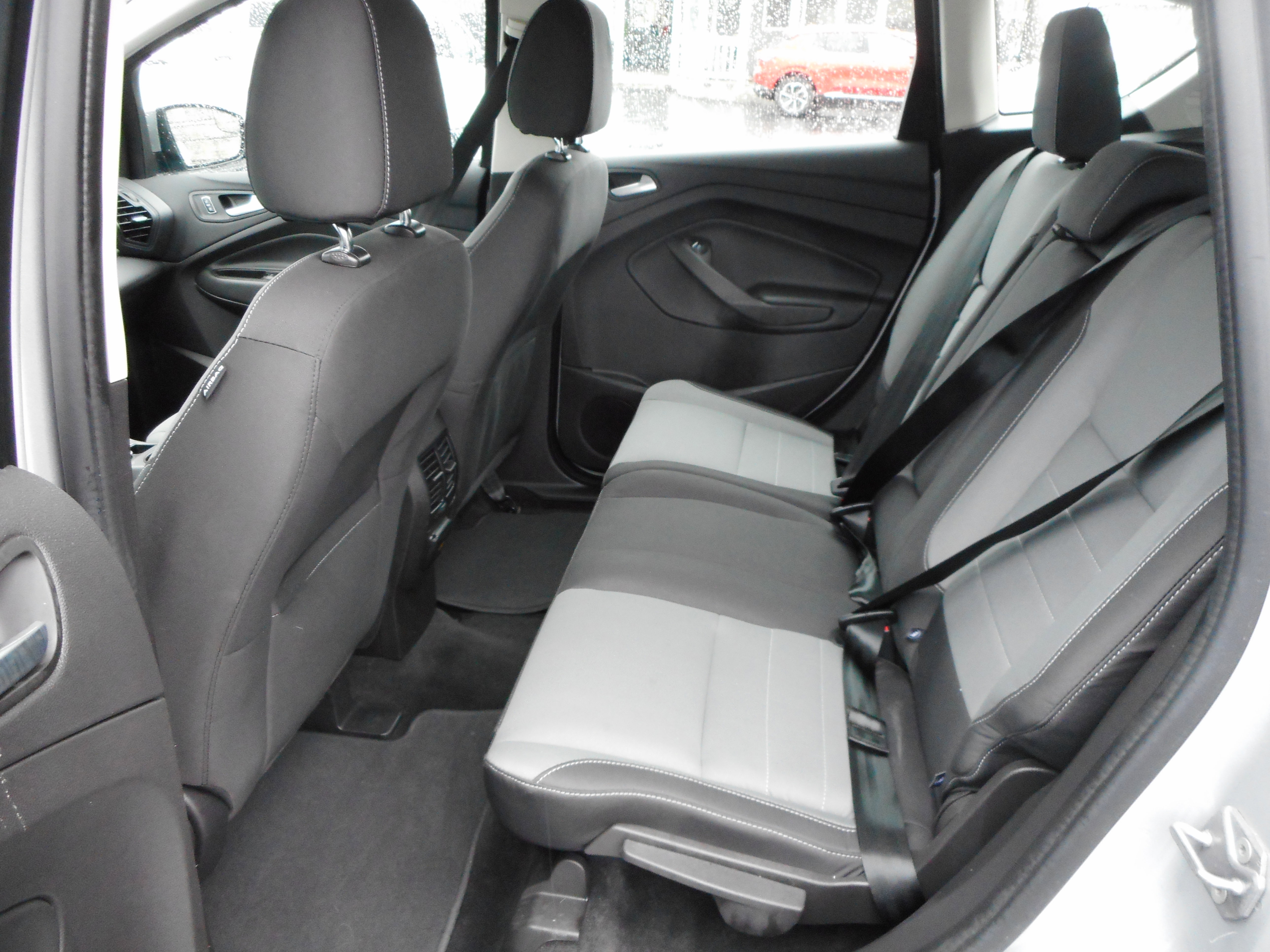 Used 2016 Ford C-MAX SE image 16