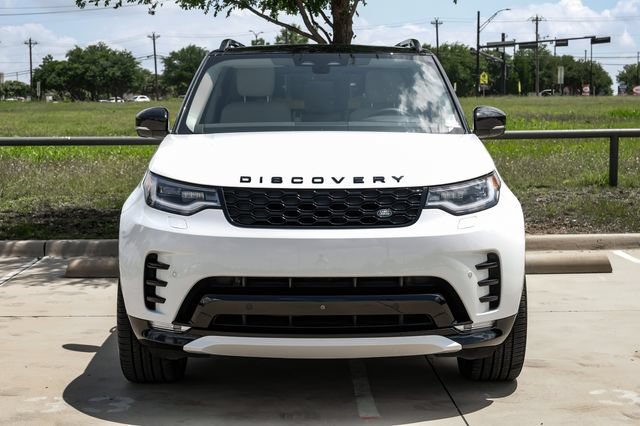 Used 2025 Land Rover Discovery Dynamic SE AWD/4WD image 5