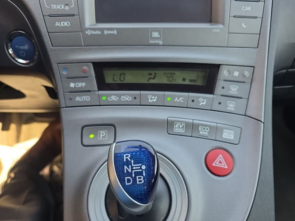 Used 2014 Toyota Prius Four FWD image 24
