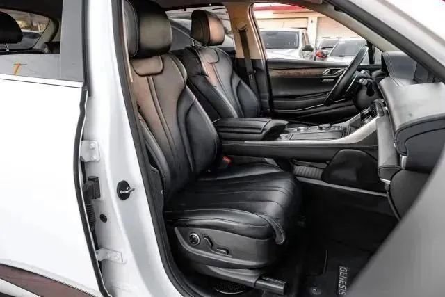 Used 2024 Genesis GV80 2.5T image 45