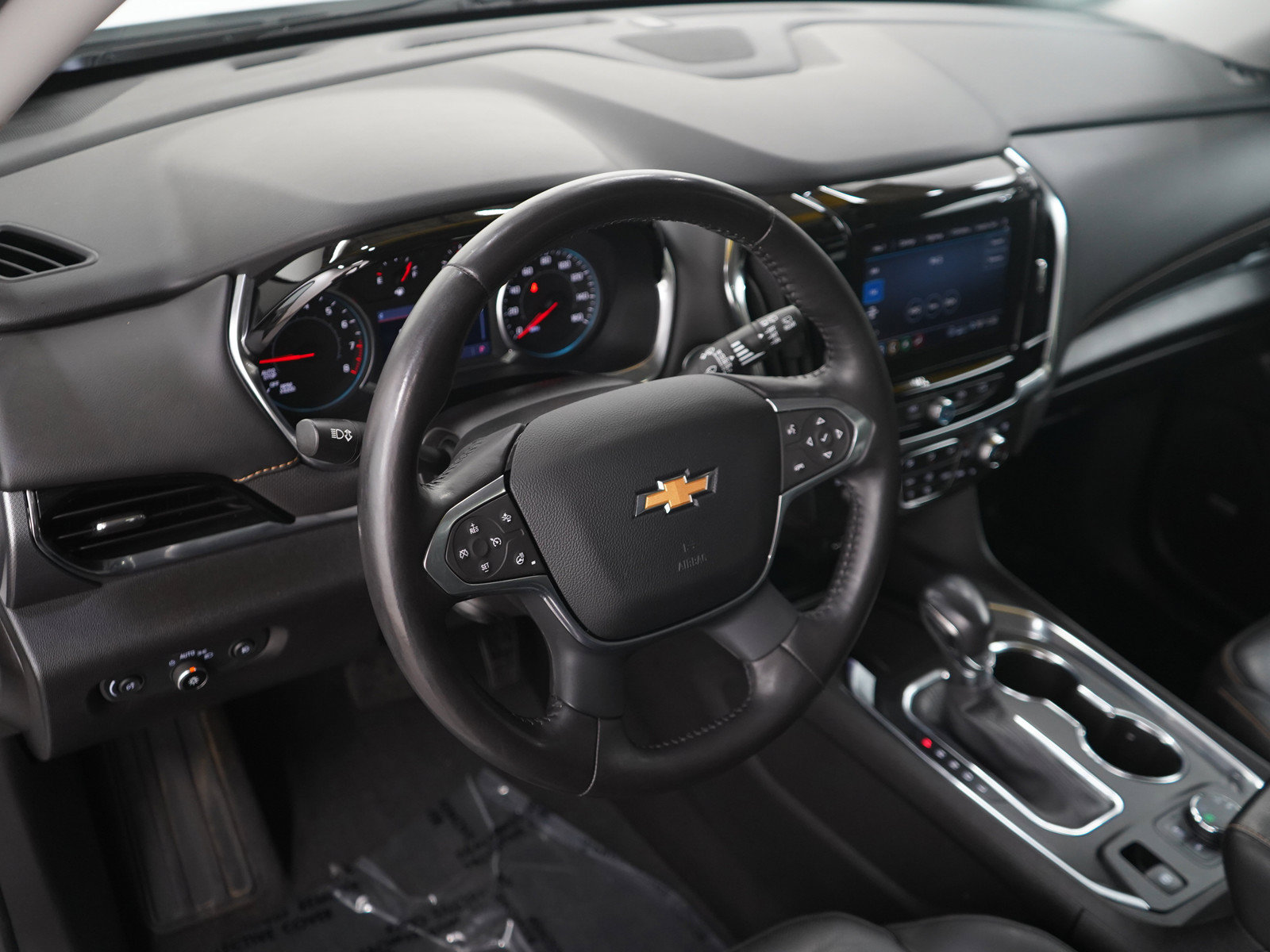 Used 2021 Chevrolet Traverse Premier w/ Redline Edition AWD/4WD image 22