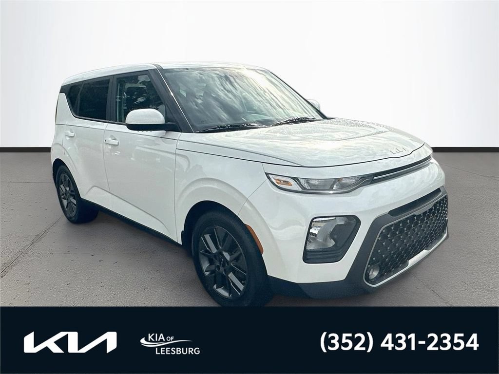 Certified 2022 Kia Soul EX FWD image 1