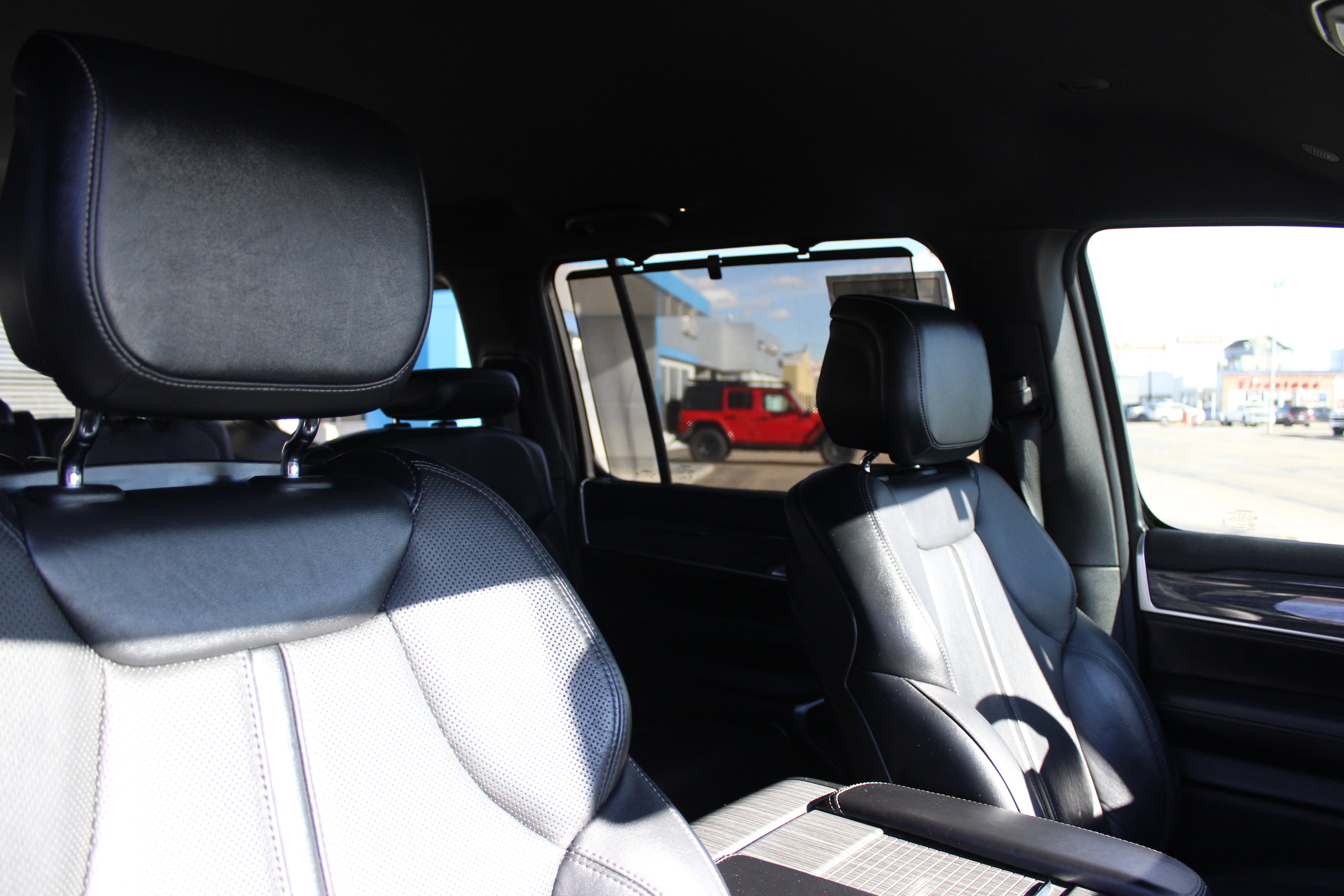 Used 2022 Jeep Wagoneer Series III w/ Convenience Group I image 34