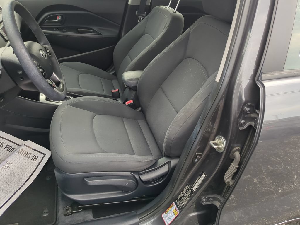 Used 2013 Kia Rio EX FWD image 19
