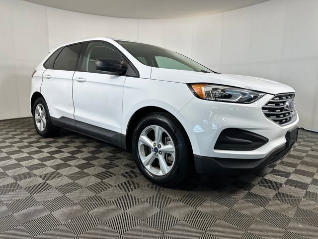 Used 2021 Ford Edge SE image 2