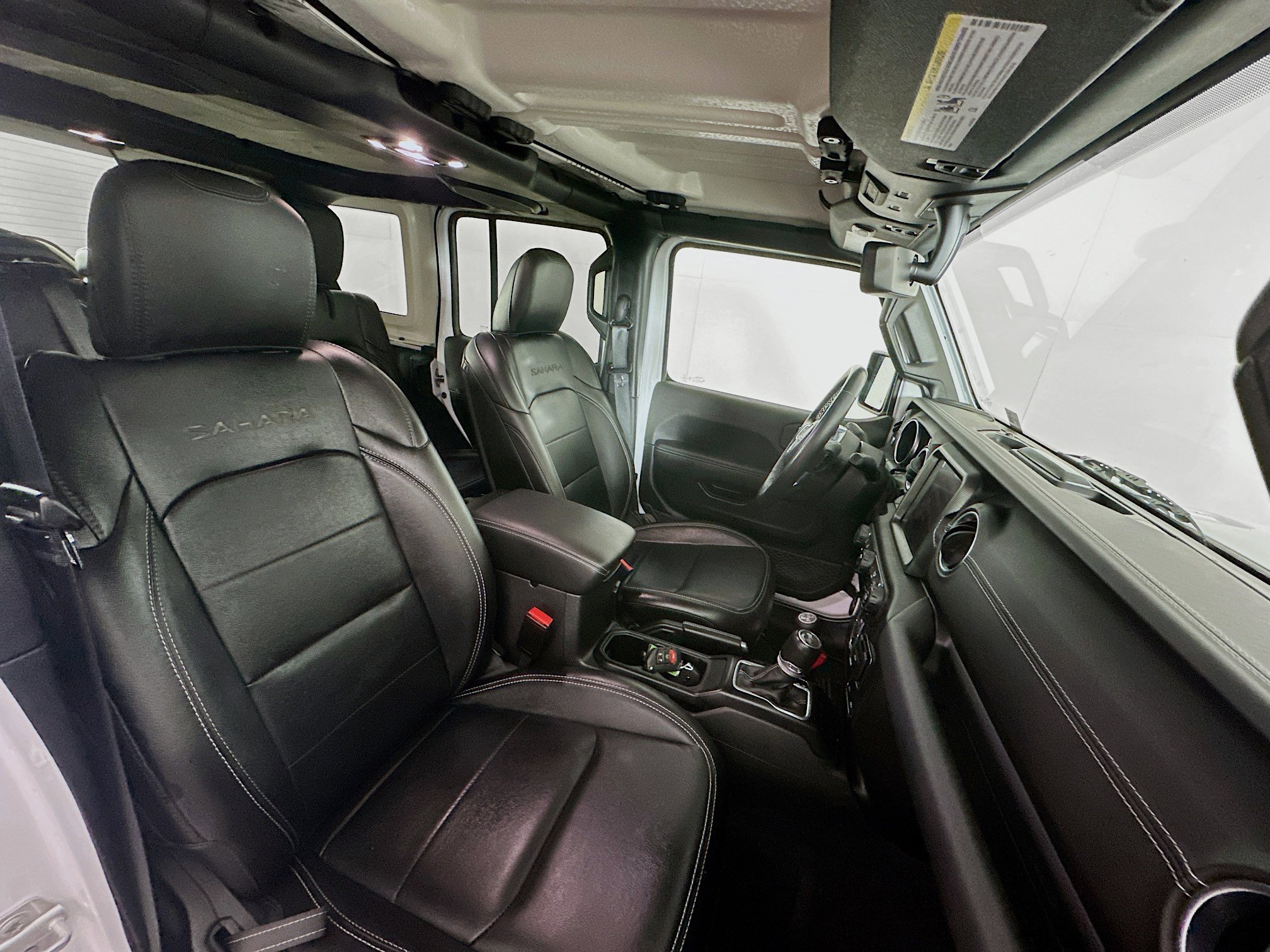 Used 2023 Jeep Wrangler Sahara w/ Cold Weather Group image 30