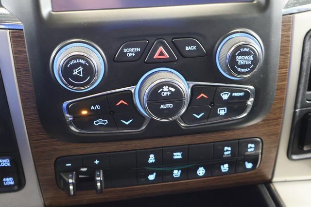 Used 2014 RAM 1500 Laramie w/ Trailer Tow Group image 21