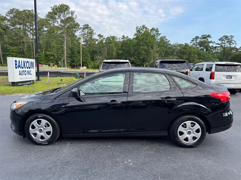 Used 2017 Ford Focus S FWD image 5