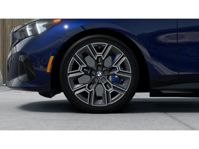 New 2026 BMW i5 eDrive40 w/ M Sport Package AWD/4WD image 7