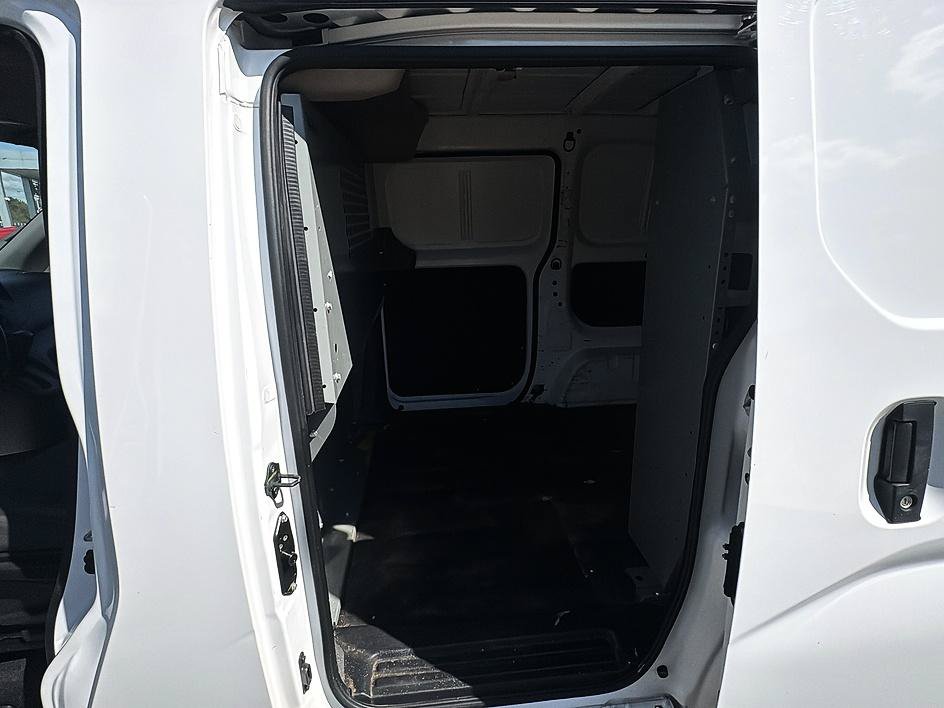 Used 2021 Nissan NV200 S FWD image 23