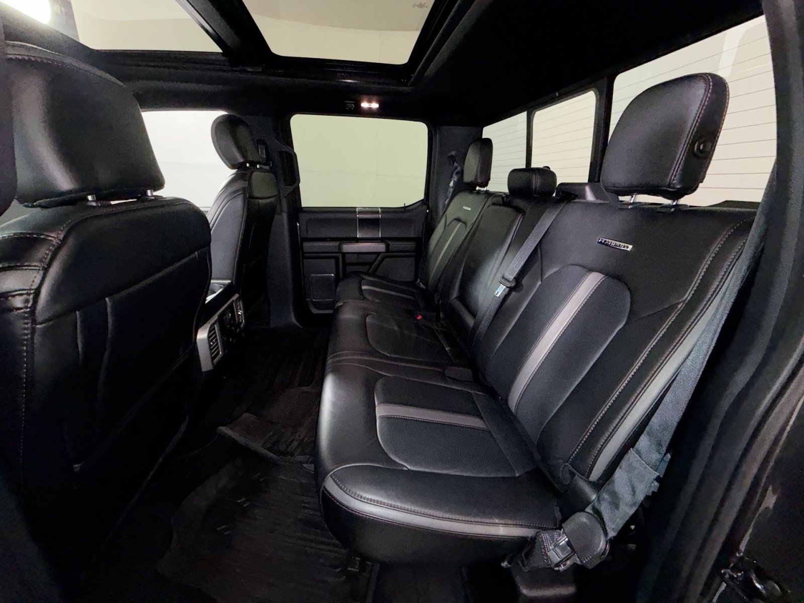 Used 2019 Ford F150 Platinum w/ Equipment Group 701A Luxury AWD/4WD image 25