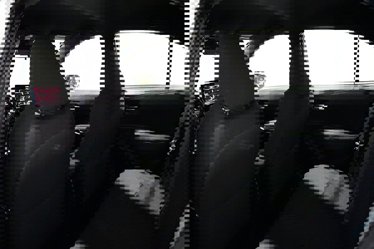 Used 2021 Toyota Corolla SE image 17