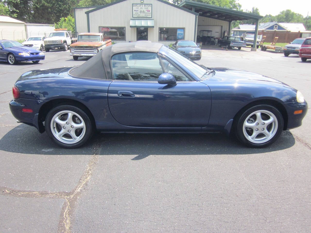 Used 2002 MAZDA MX-5 Miata LS RWD image 5