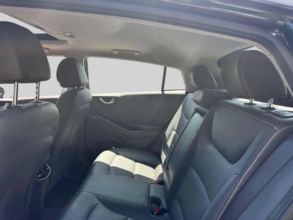 Used 2019 Hyundai Ioniq Limited FWD image 11