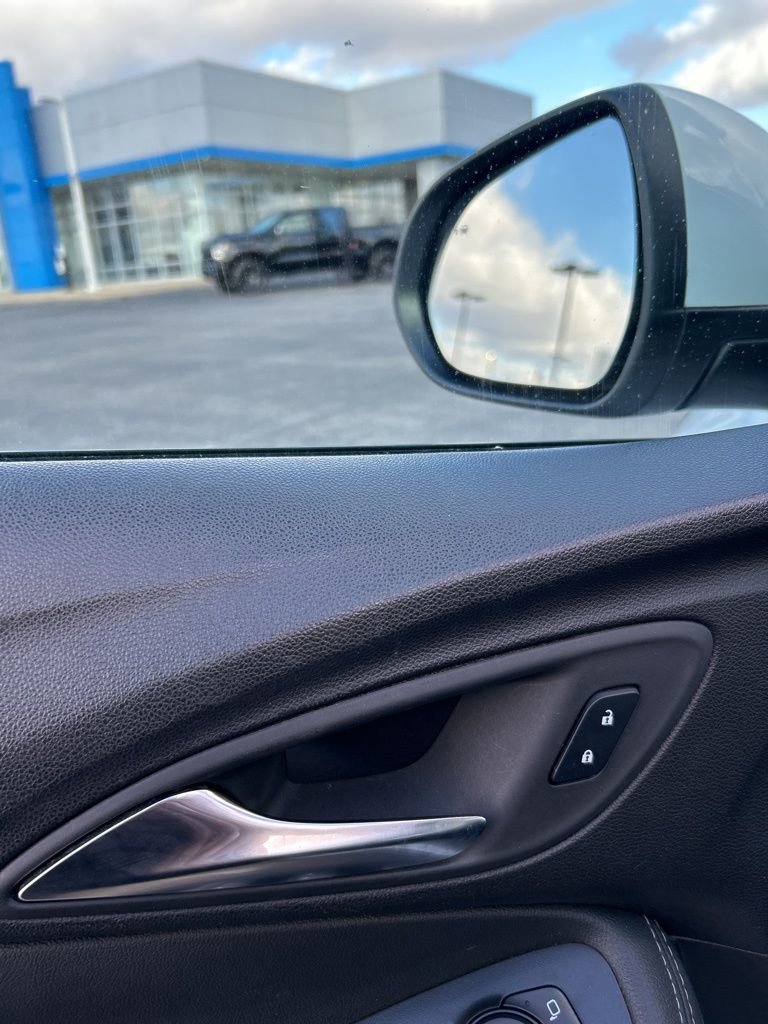 Used 2024 Buick Encore GX Sport Touring FWD image 24