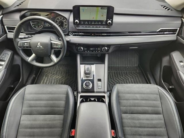 Used 2024 Mitsubishi Outlander SE FWD image 25