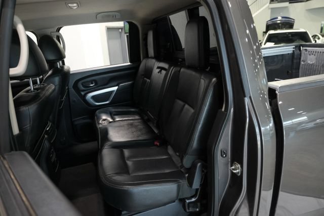 Used 2016 Nissan Titan SL AWD/4WD image 35