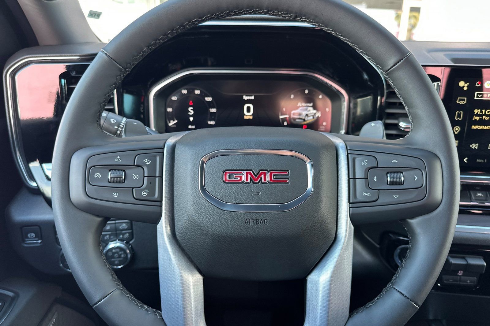 New 2026 GMC Sierra 1500 SLT w/ SLT Premium Plus Package image 22