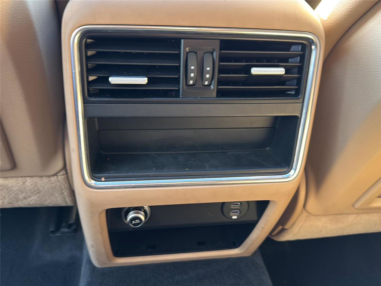 Used 2023 Porsche Cayenne image 25