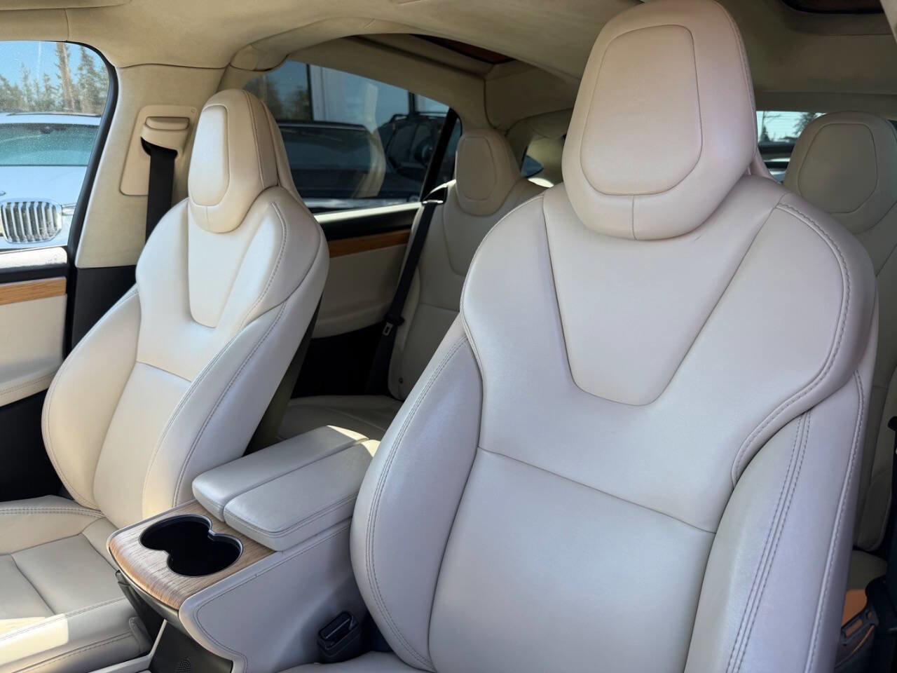 Used 2018 Tesla Model X 100D AWD/4WD image 39