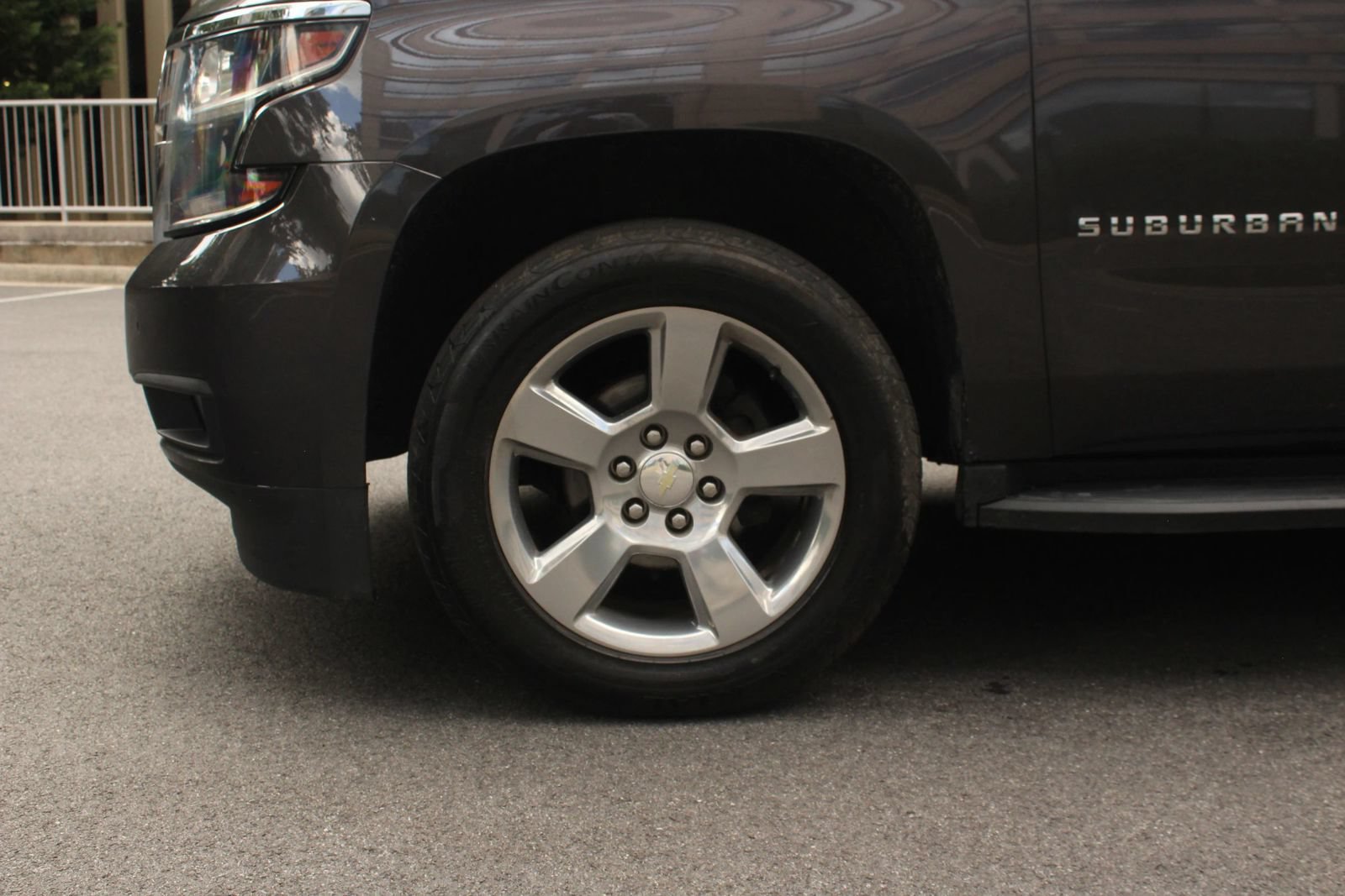 Used 2018 Chevrolet Suburban LT AWD/4WD image 11