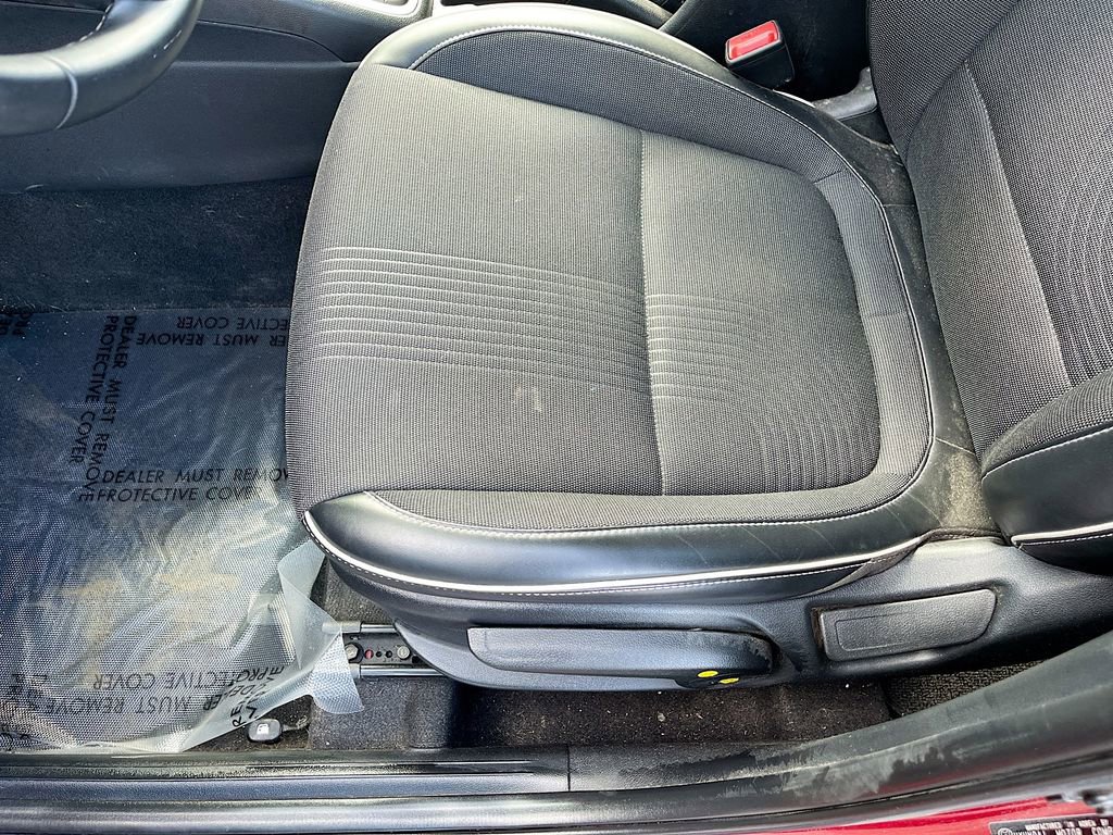 Used 2023 Hyundai Venue Limited w/ Cargo Package image 20