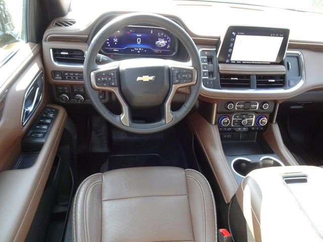 Used 2023 Chevrolet Tahoe High Country AWD/4WD image 17
