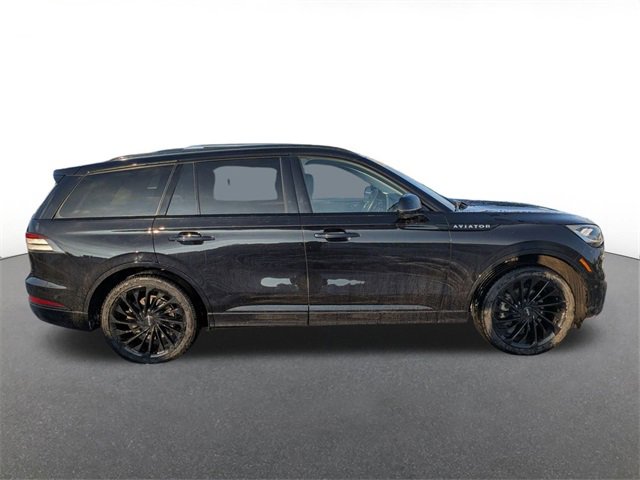 Used 2024 Lincoln Aviator Reserve w/ Equipment Group 201A image 2