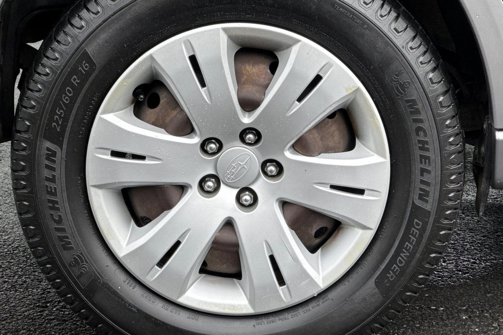 Used 2009 Subaru Outback 2.5i image 40