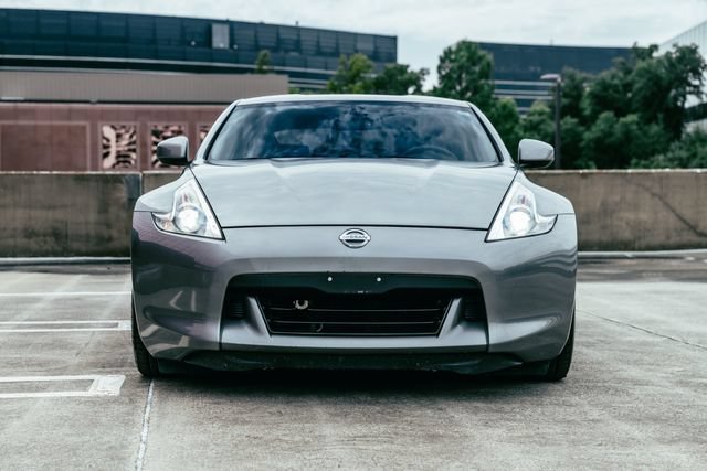 Used 2009 Nissan 370Z Touring RWD image 13