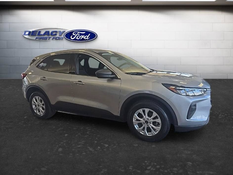 Used 2023 Ford Escape Active AWD/4WD image 8