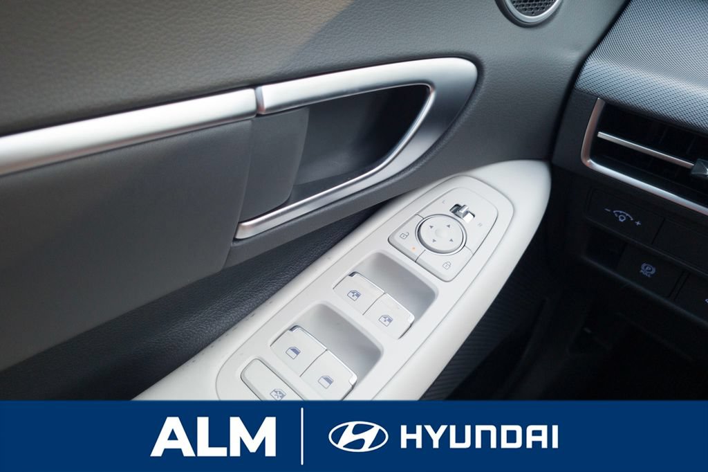 New 2026 Hyundai Sonata SEL FWD image 30