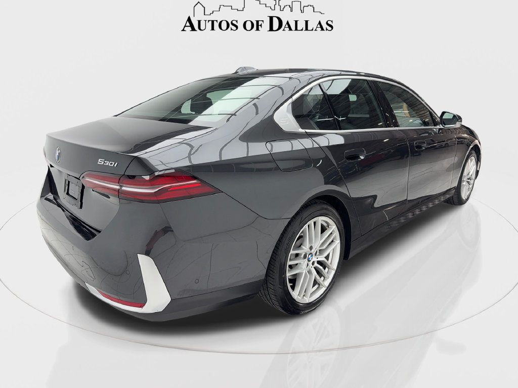 Used 2024 BMW 530i w/ Premium Package RWD image 11