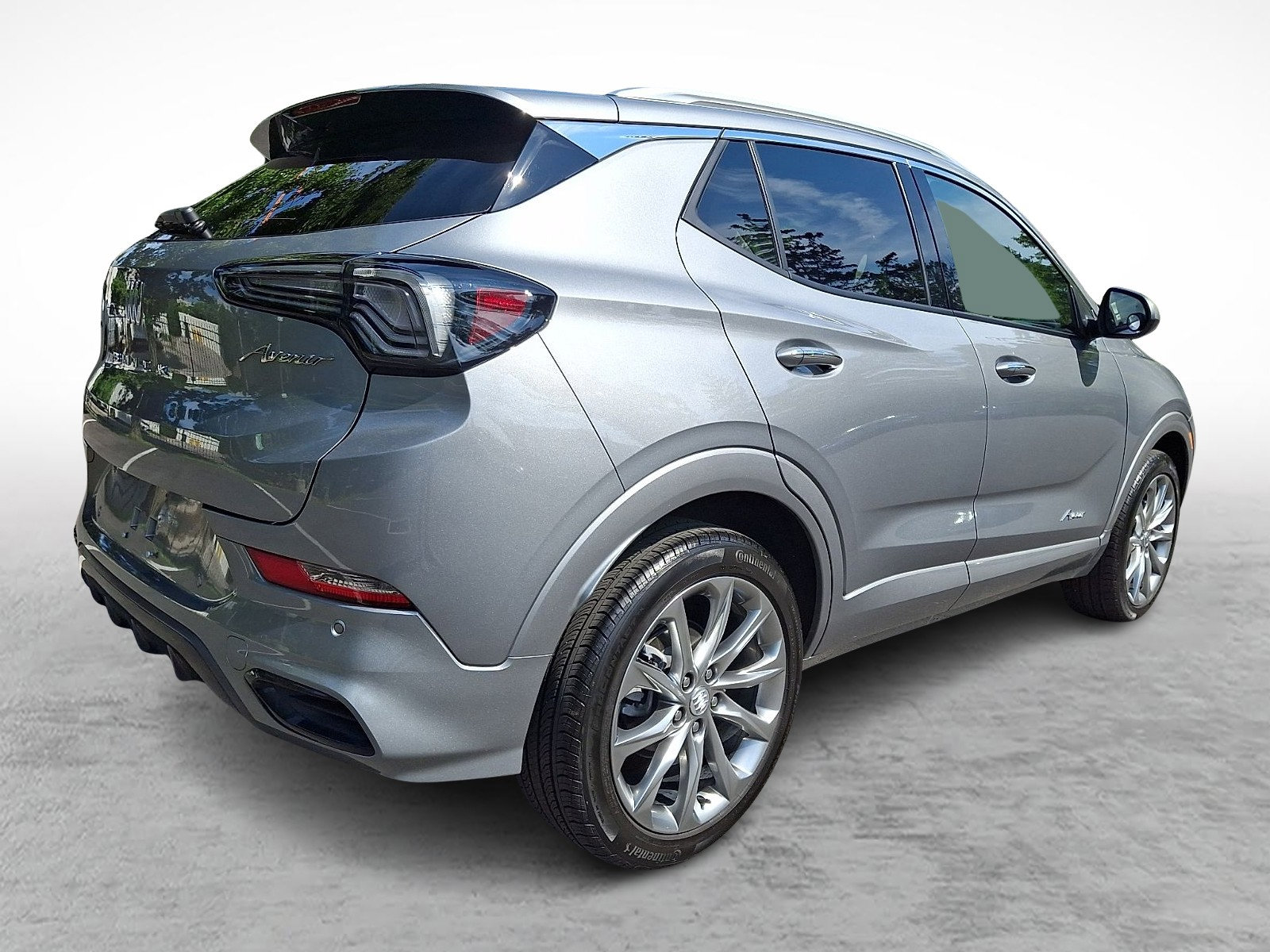 Used 2024 Buick Encore GX Avenir w/ Avenir Convenience Package AWD/4WD image 6