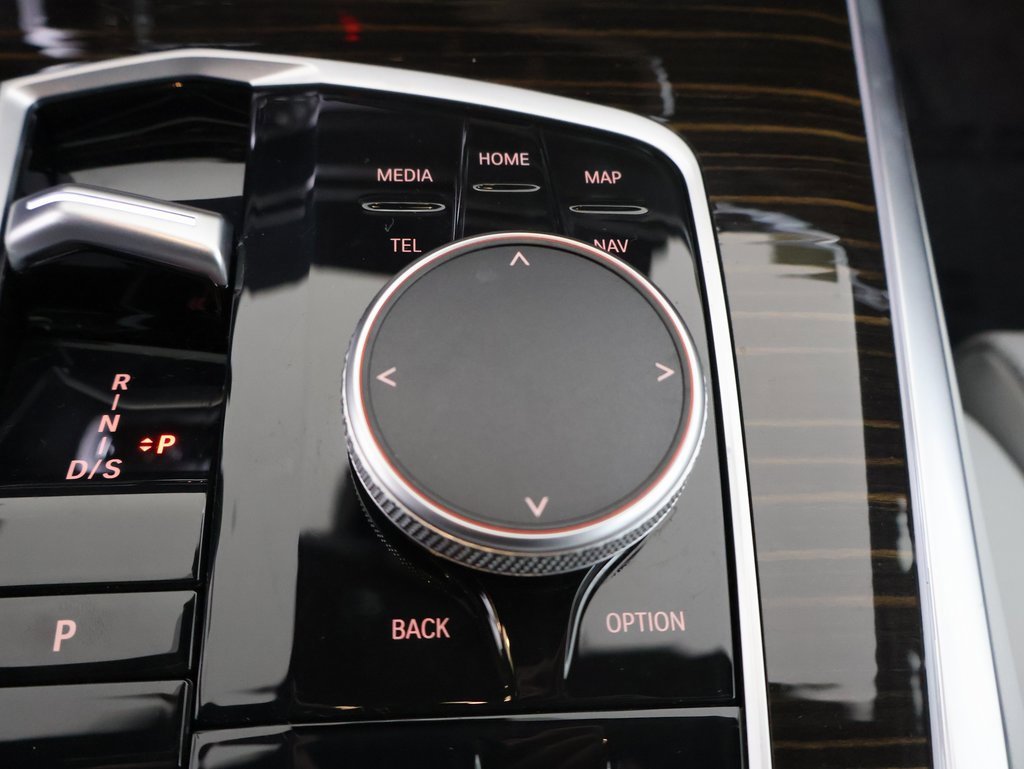 Used 2026 BMW X7 xDrive40i w/ M Sport Package image 5