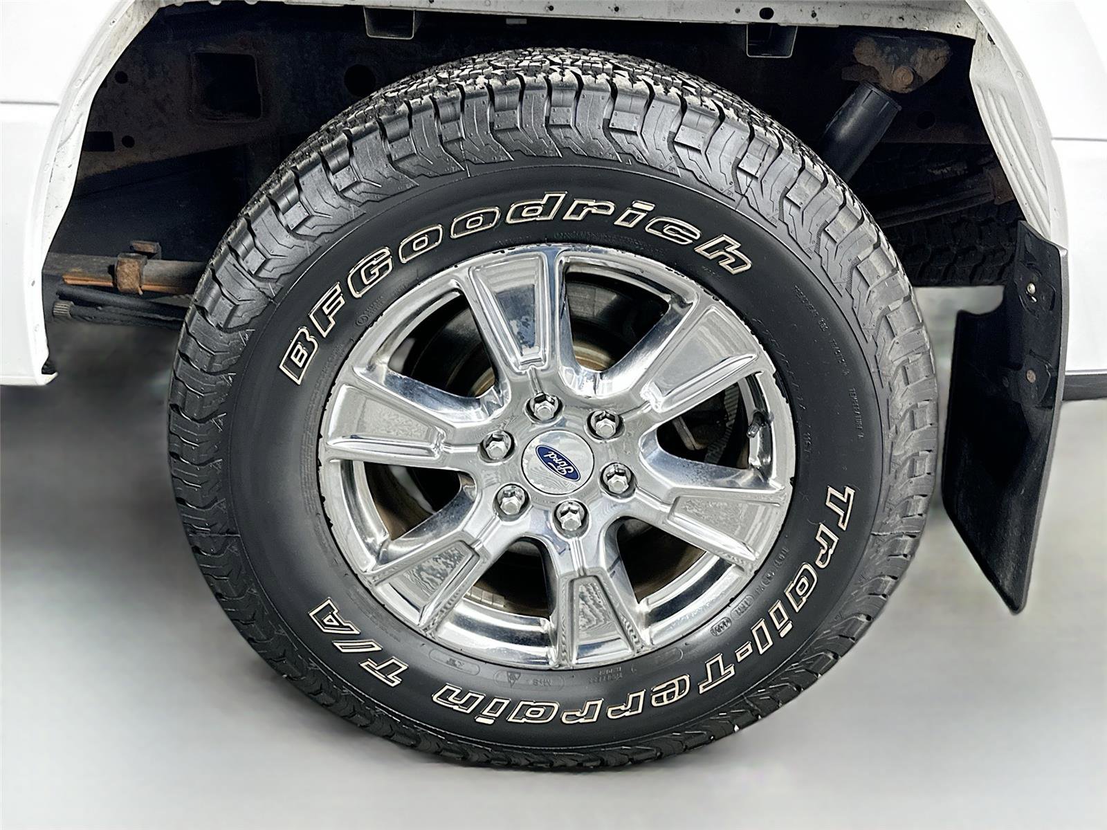 Used 2015 Ford F150 XLT w/ XTR Package image 28