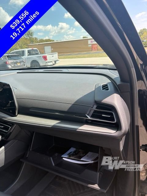 Used 2025 Chevrolet Traverse LT w/ Driver Confidence Package AWD/4WD image 31