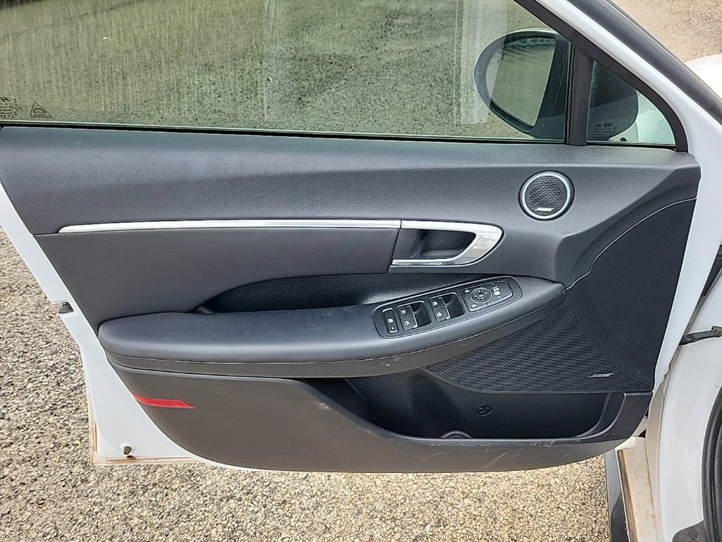 Used 2023 Hyundai Sonata SEL w/ Cargo Package image 9