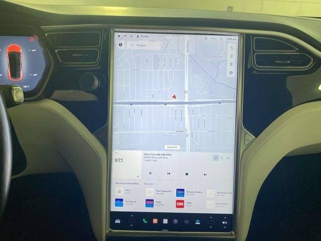 Used 2017 Tesla Model X 90D AWD/4WD image 35