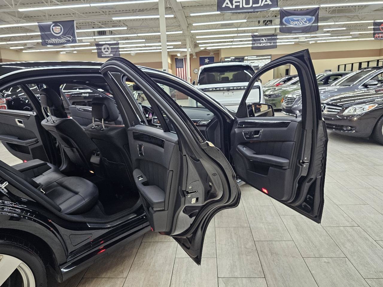 Used 2011 Mercedes-Benz E 350 Sedan w/ Premium 2 Pkg image 15
