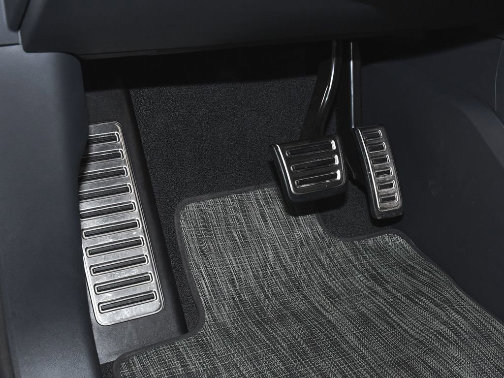 Used 2022 Rivian R1S Launch Edition image 20